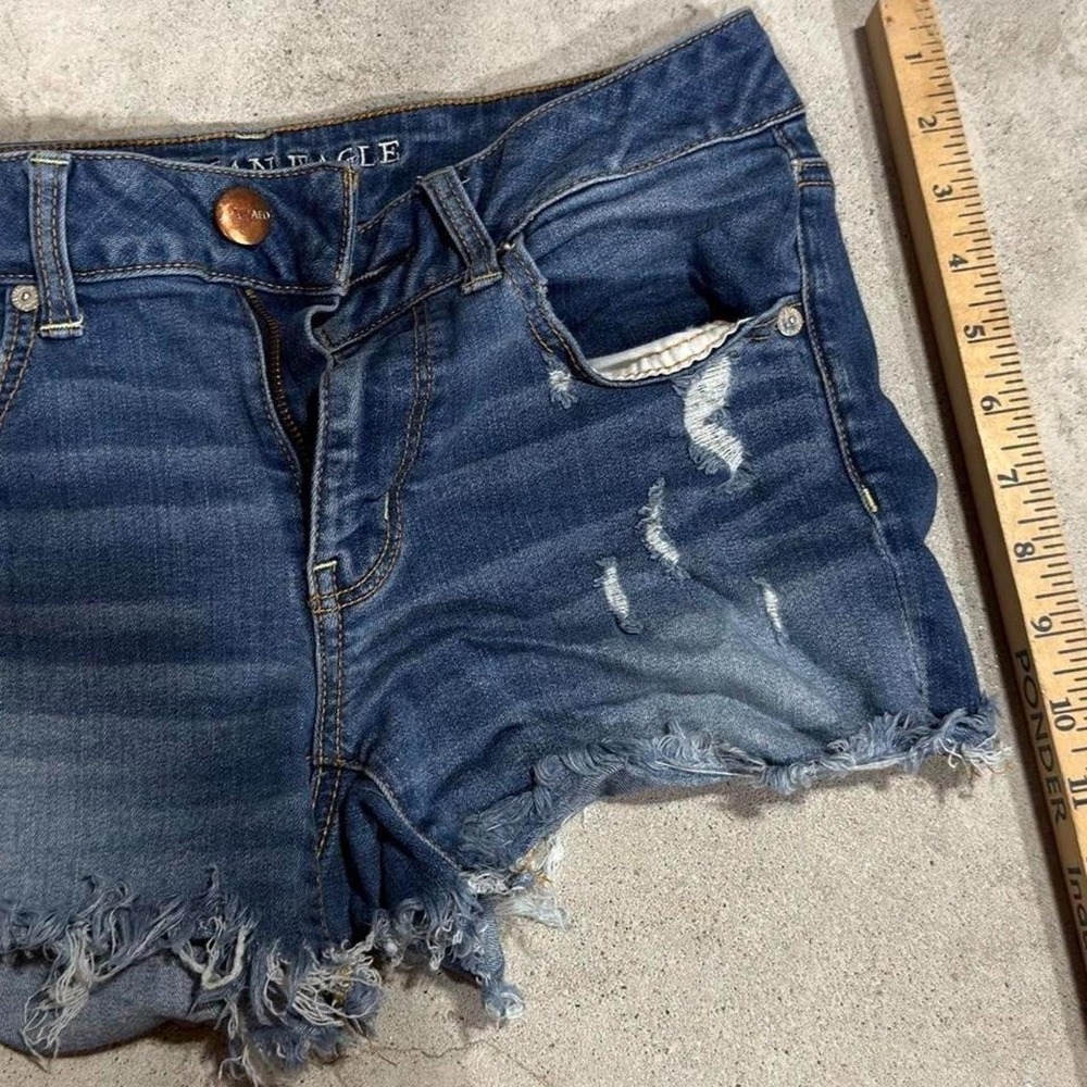 American Eagle Super Stretch Denim Shorts Womens 8 Distressed Raw Hem Blue